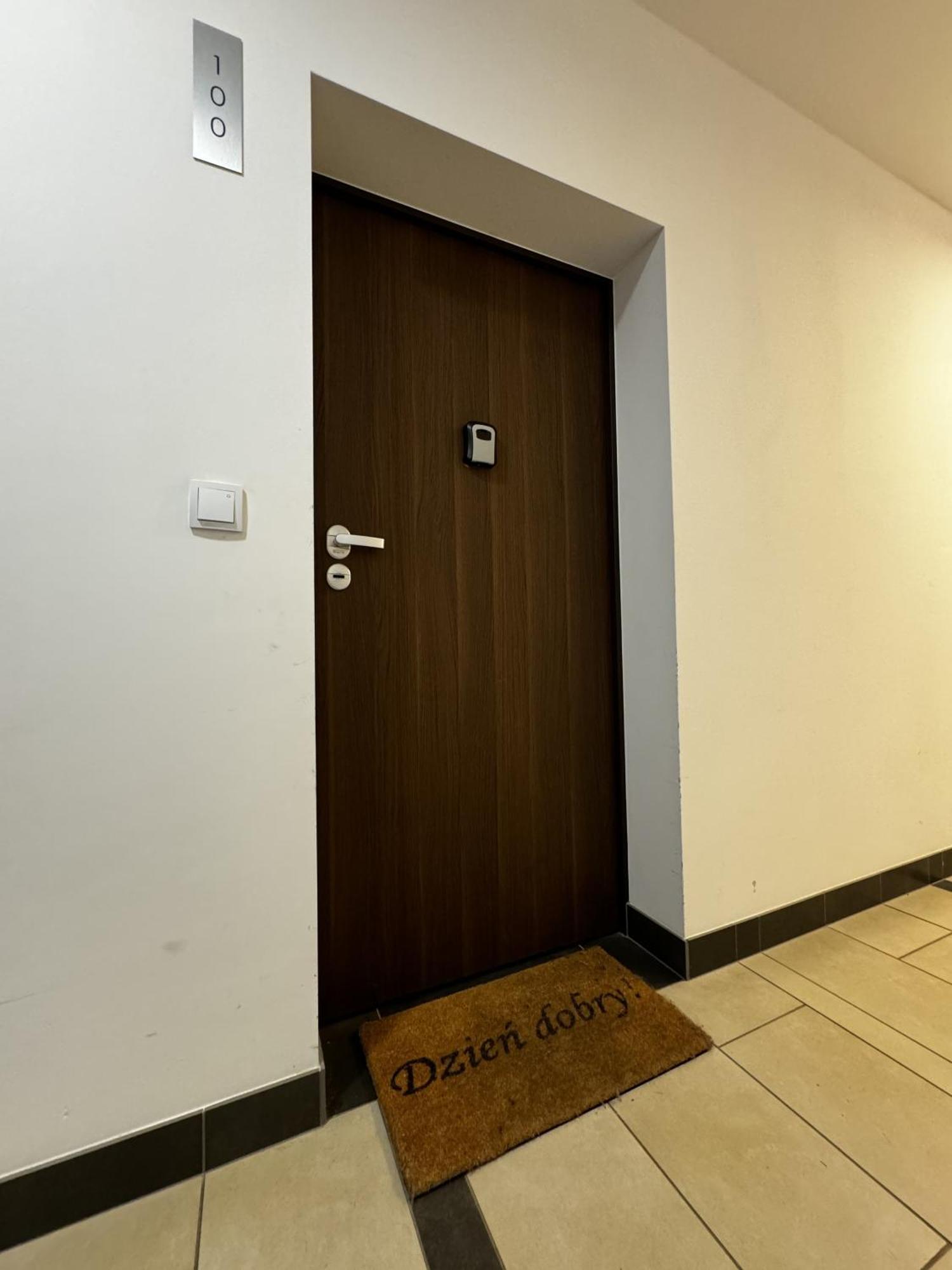 Home&home Praga-poludne Apartment *